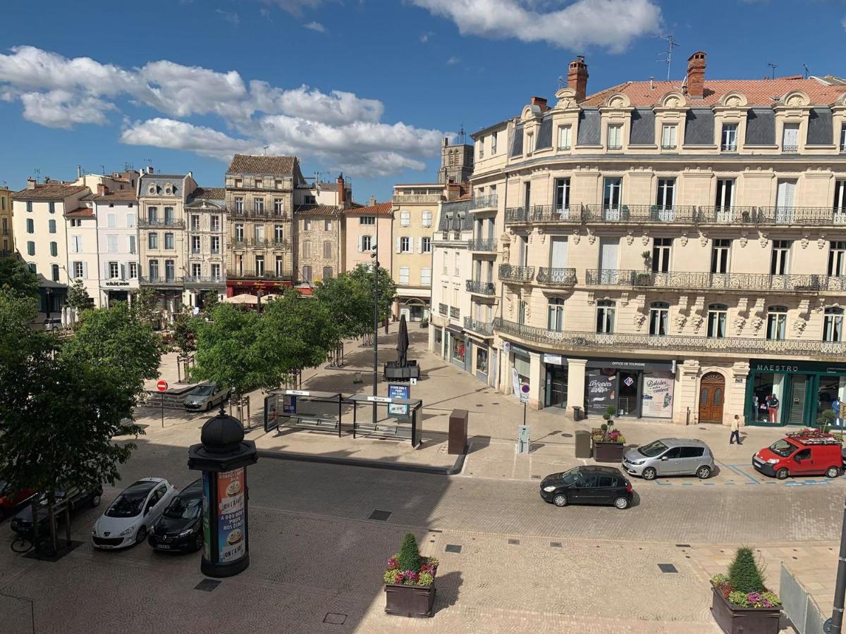 Magnifique Appartement Beziers Centre Historique Avec Parking Luaran gambar